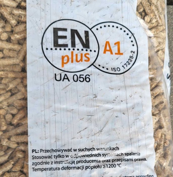 Pellet drzewny liściasty paleta 65 worków