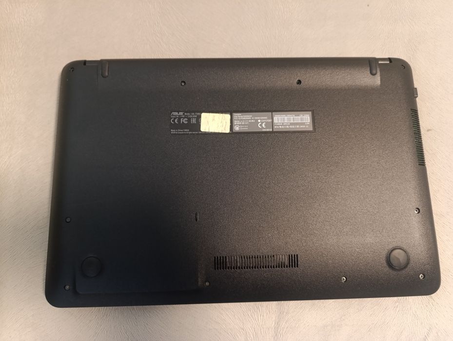 Asus vivobook_15 X540U ( 2018 p )