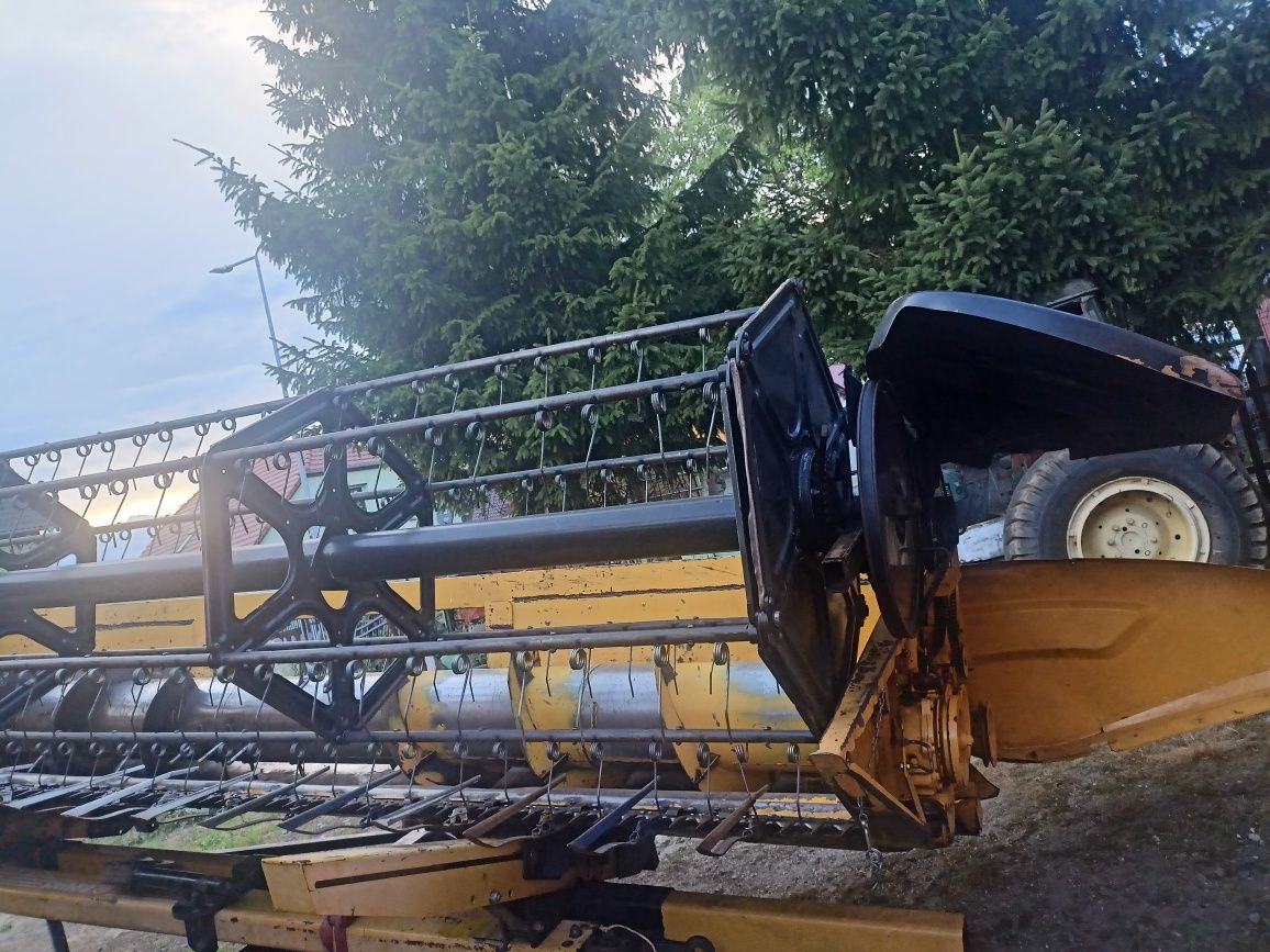 Kombajn New Holland TX 65