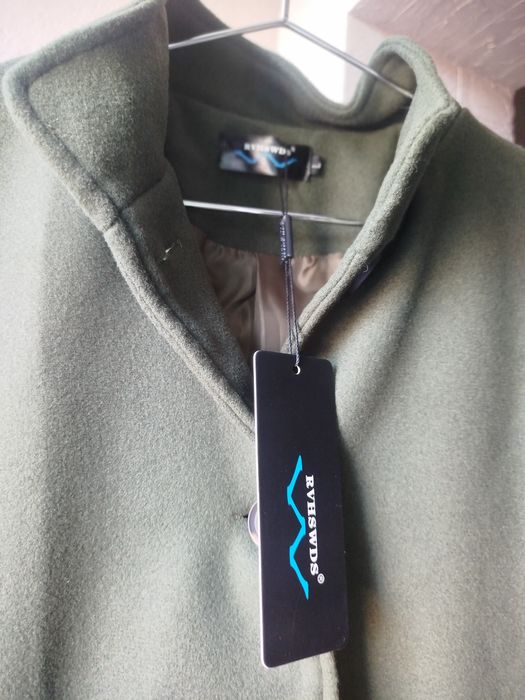 Пальто жіноче розмір L