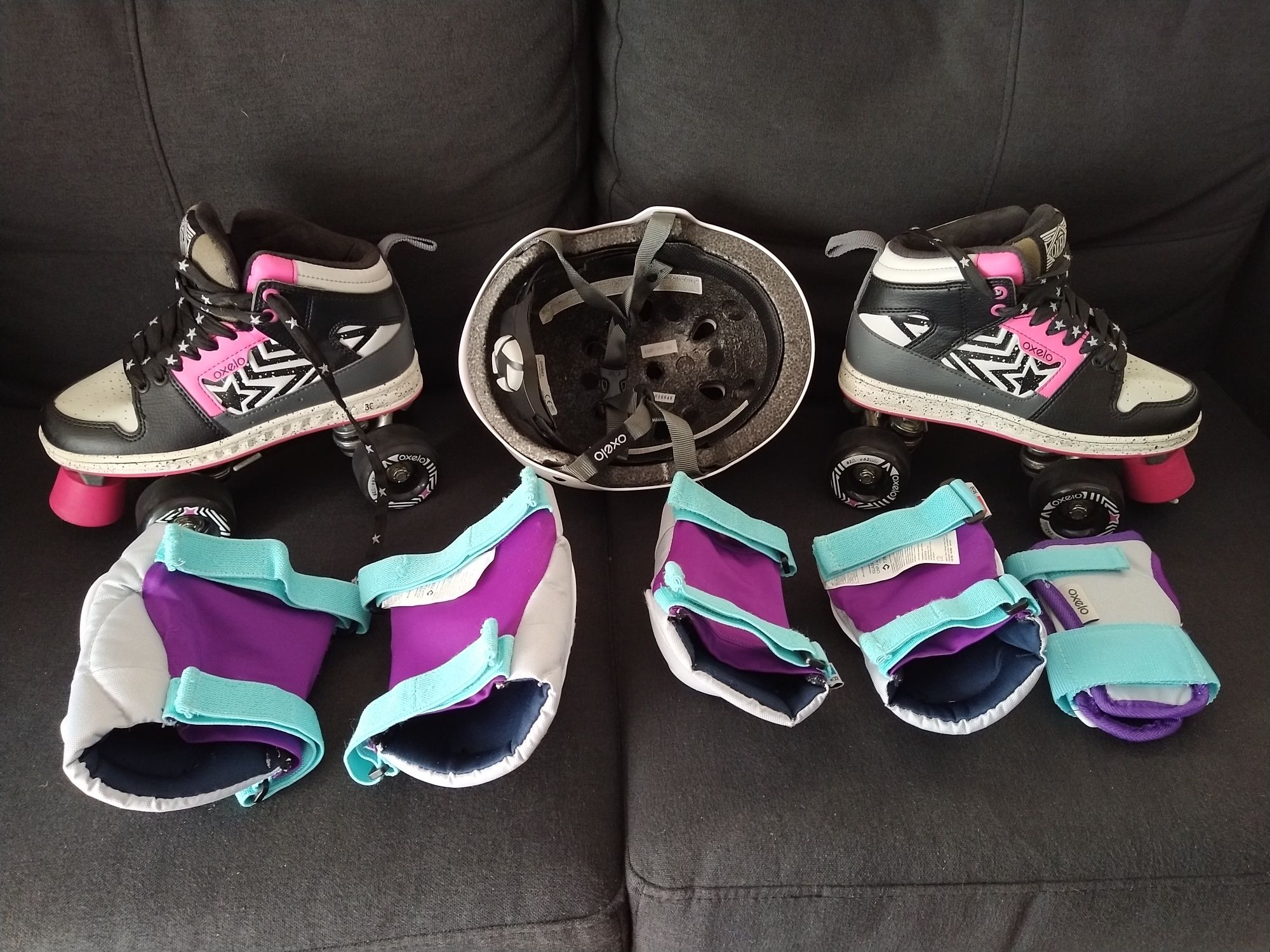 Patins quatro rodas OXELO + conjunto joelheiras cotoveleiras e 1 punho