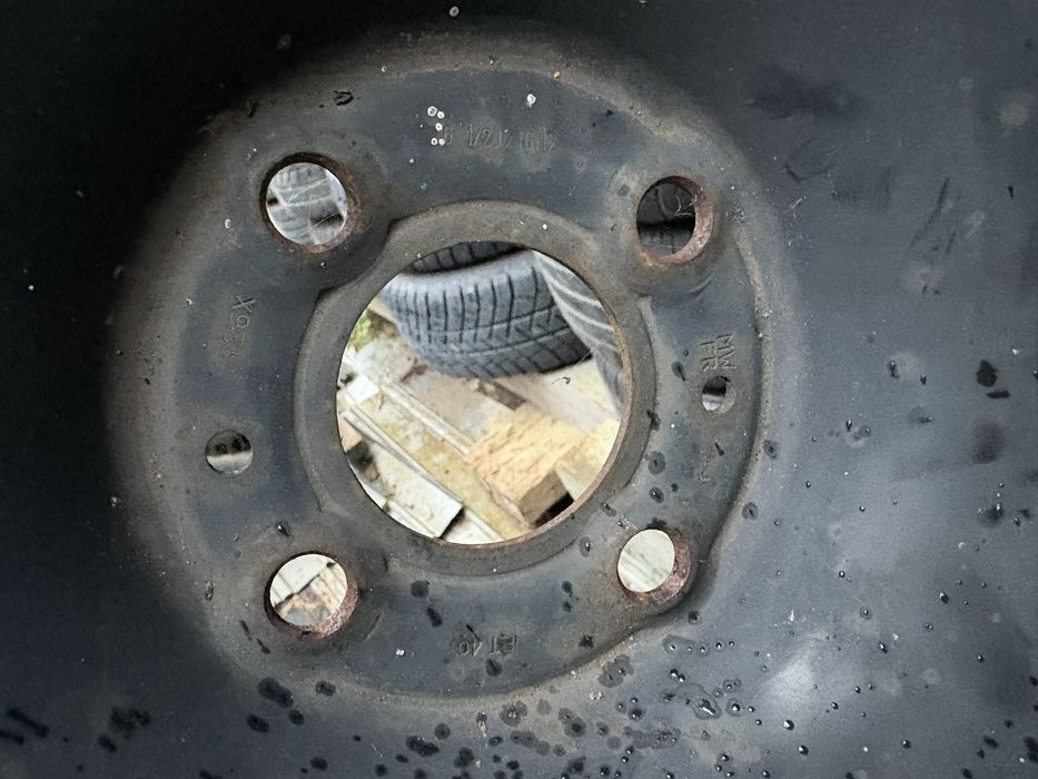Felgi z oponami zimowe 16 cali 205/60 16 Renault 4x100