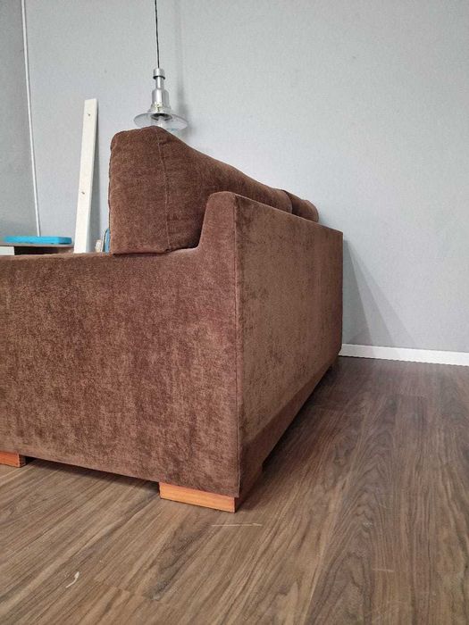 Sofá 2m Castanho