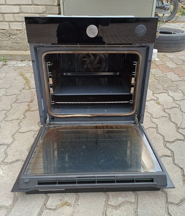 Вбудована духовка пароварка 2в1 Ikea UESP45NH піроліз чорна