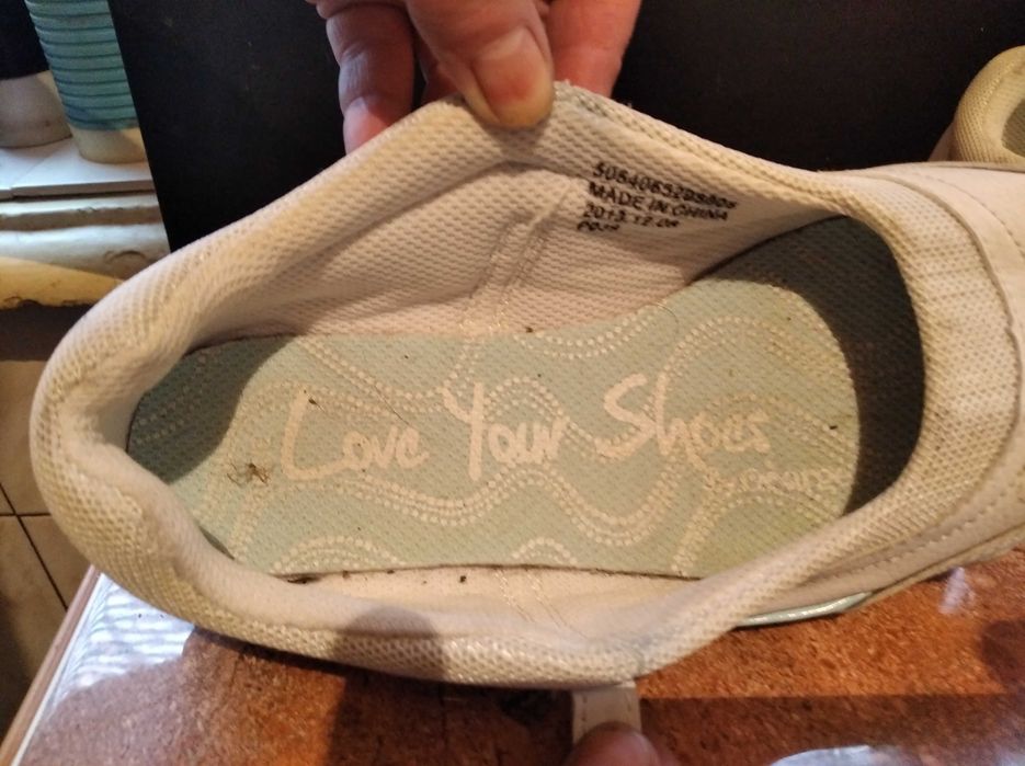 Кросовки женские подростковые