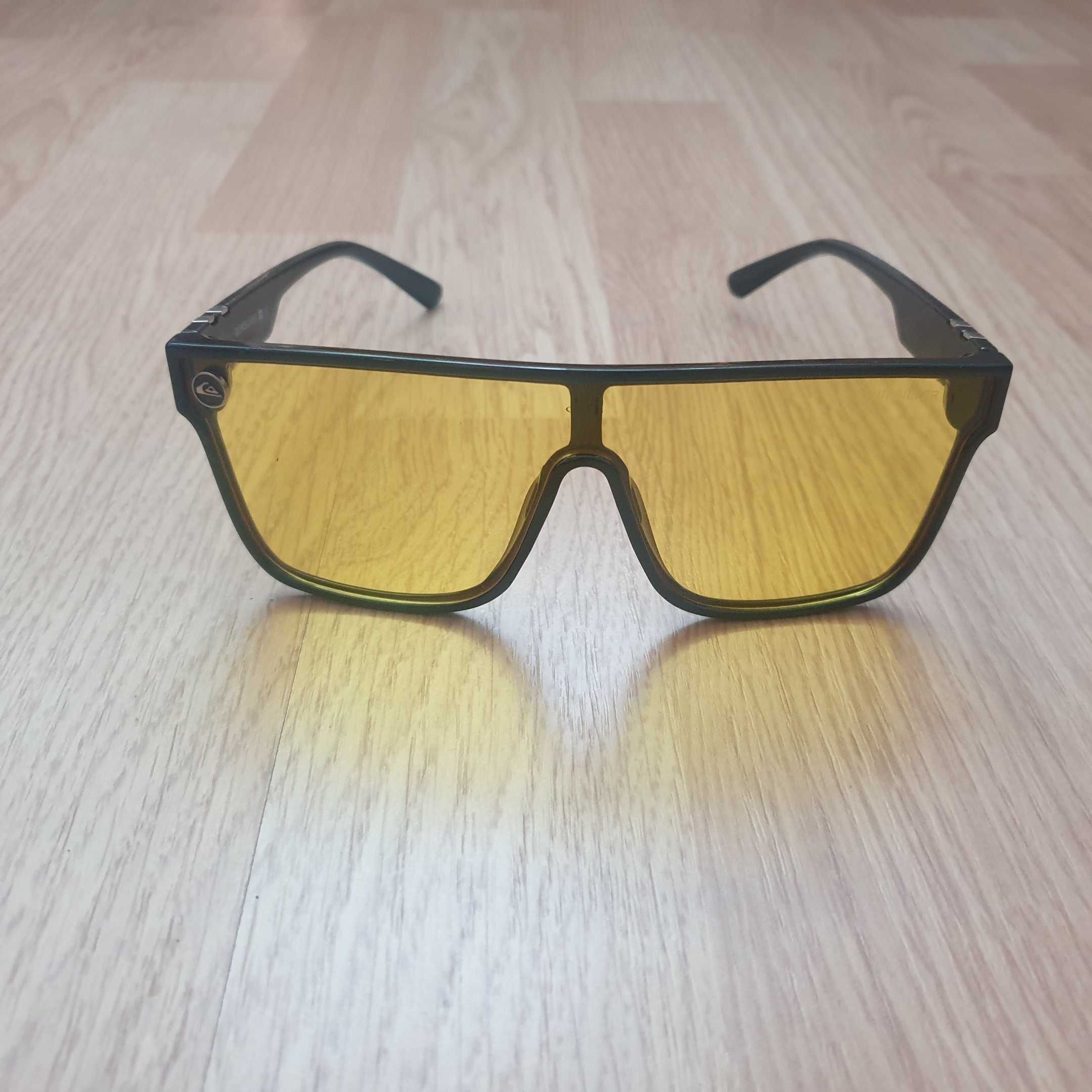 Quiksilver okulary przeciwsłoneczne żółte czarne oprawki