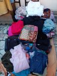 Lote 200 Peças de Roupa