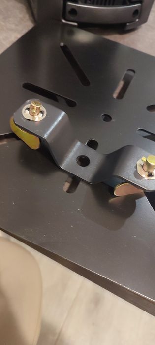 Моно тотем. Стойка для световых приборов.