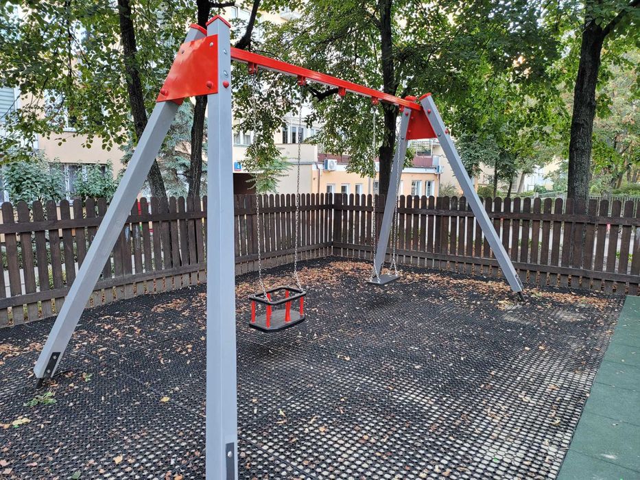 Plac zabaw Huśtawka 2 osobowa z certyfikatem bezpieczeństwa PN-EN 1176