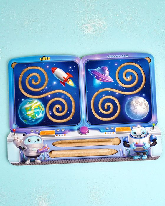 Dwupółkulowe tablice-labirynty „Dwie ręce”