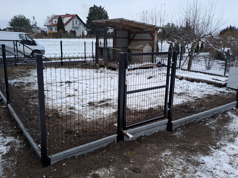 Ogrodzenie panelowe z  montażem