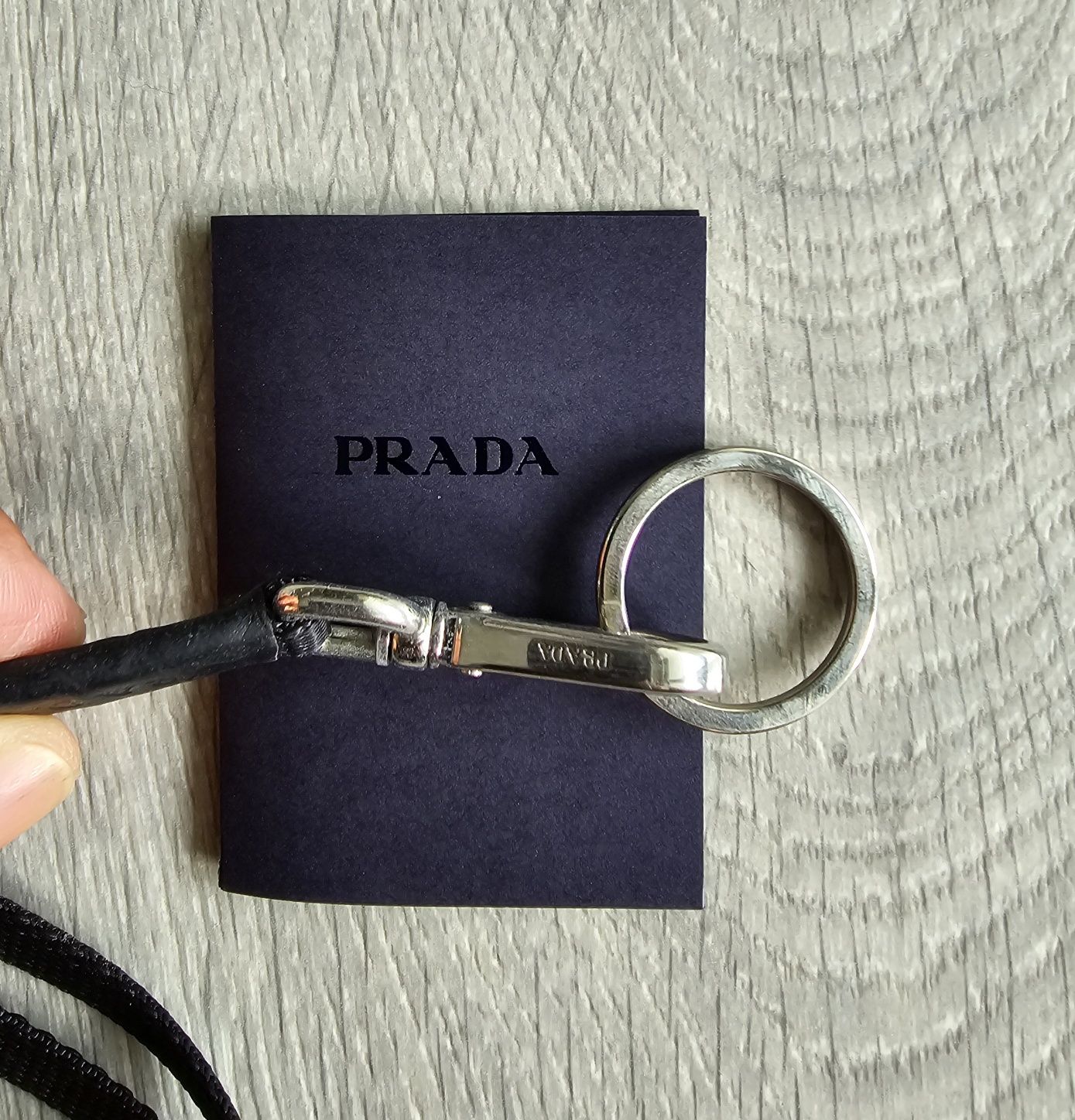 Porta chaves Prada original