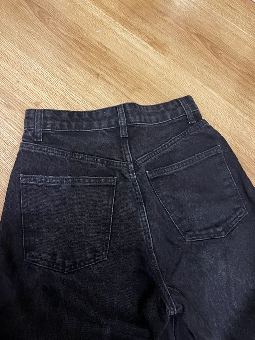 Джинсы zara с дырками