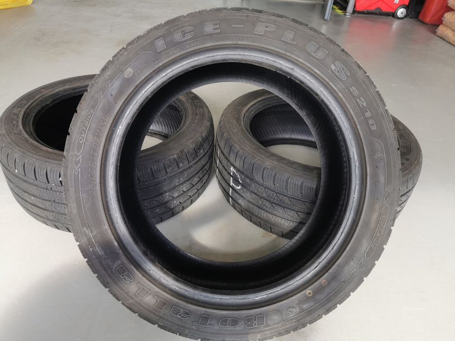 Opony zimowe rotalla ice plus s210 235/45r17 XL 97V