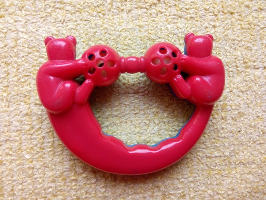 Brinquedos para bebé com guizos
