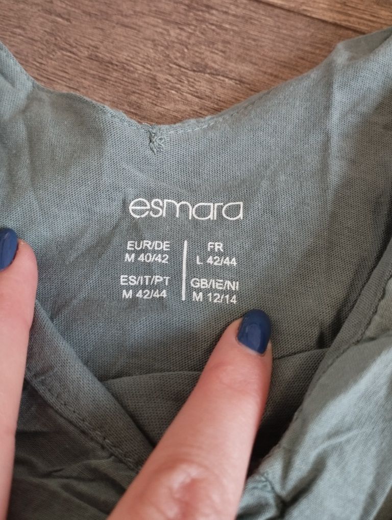 Koszulka z ozdobnym dekoltem Esmara M 38