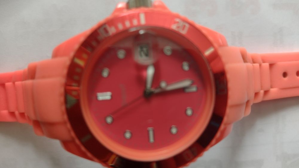 Zegarek damski sportowy