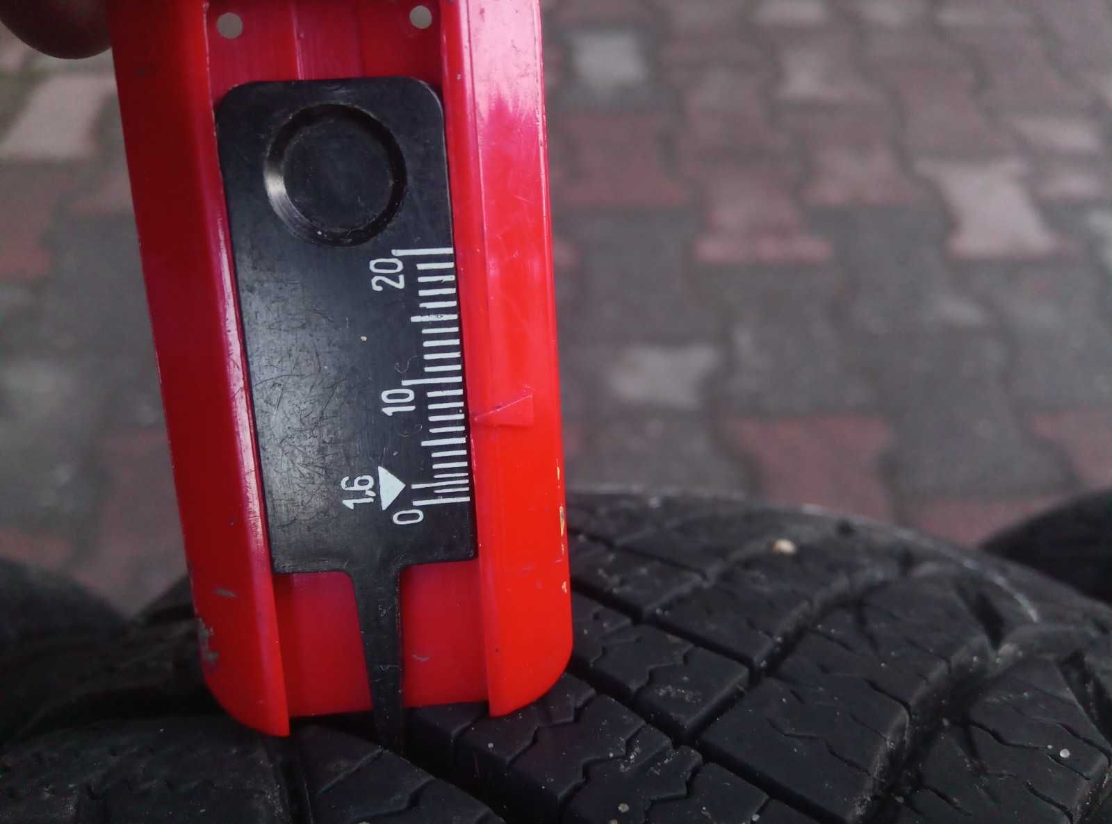 Używane opony wielosezonowe całoroczne 185/70R14 komplet.