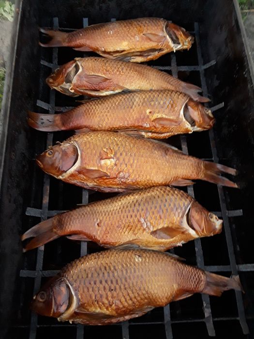 Вапно для ставків лікує від рибних кліщів очищає воду .