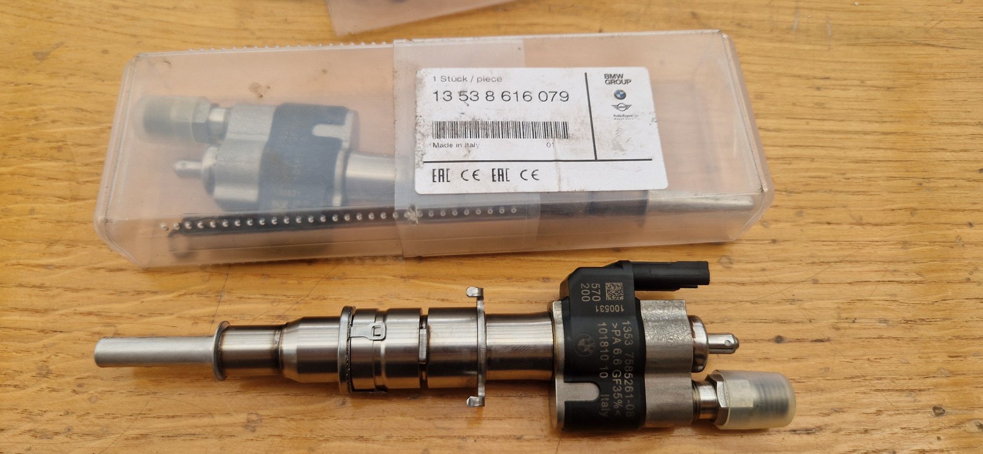 Wtryskiwacz N54, N63, 135i 335i 535i 550i BMW