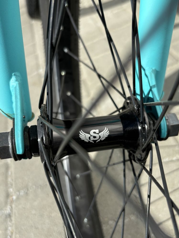 Rower BMX Kands hydro 360