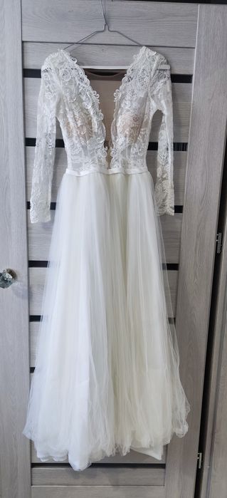 Suknia ślubna koronka