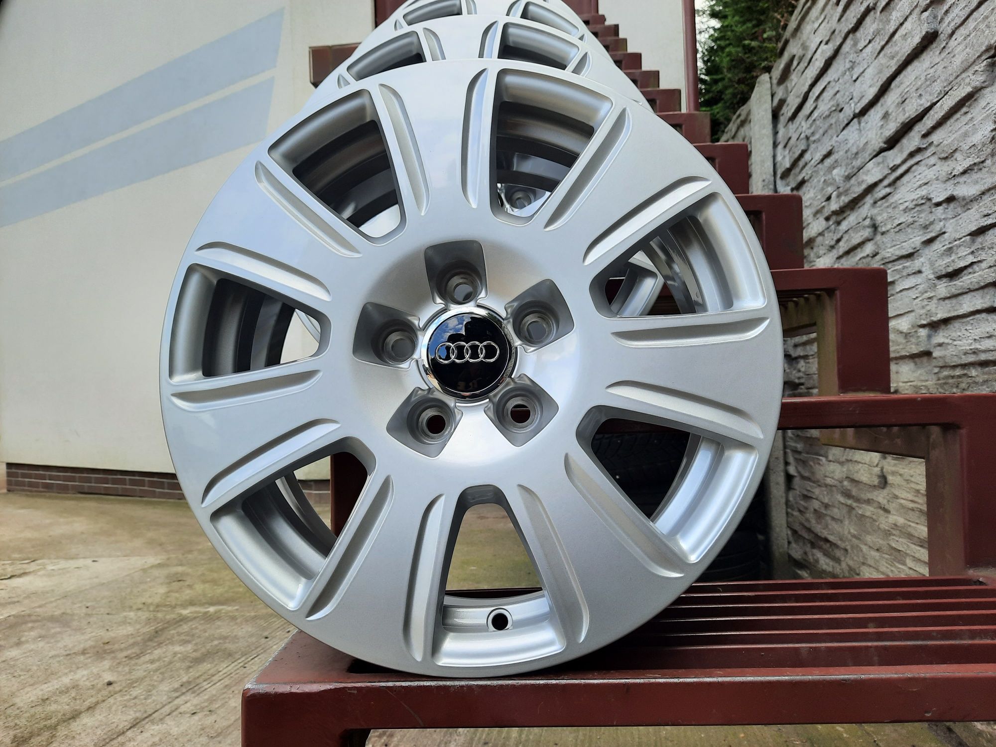 Alufelgi NOWE Audi 16 5x112 A3 A4 B6 B7 A8 Q3 Q2 TT ORYGINALNE!