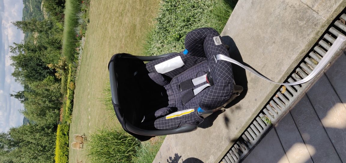 Fotelik Romer Baby Safe 5* ADAC + baza Isofix. Nowy kosztował 1000 zł