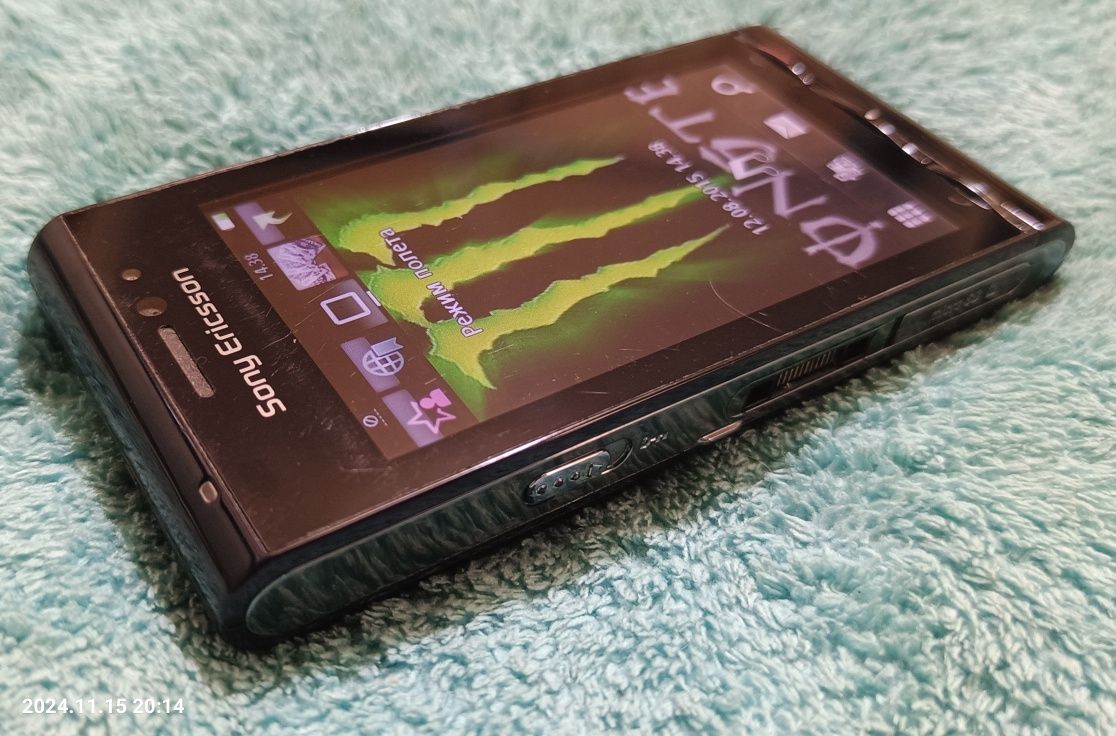 SonyEricsson Satio  U1i black,  Original. Ideal.