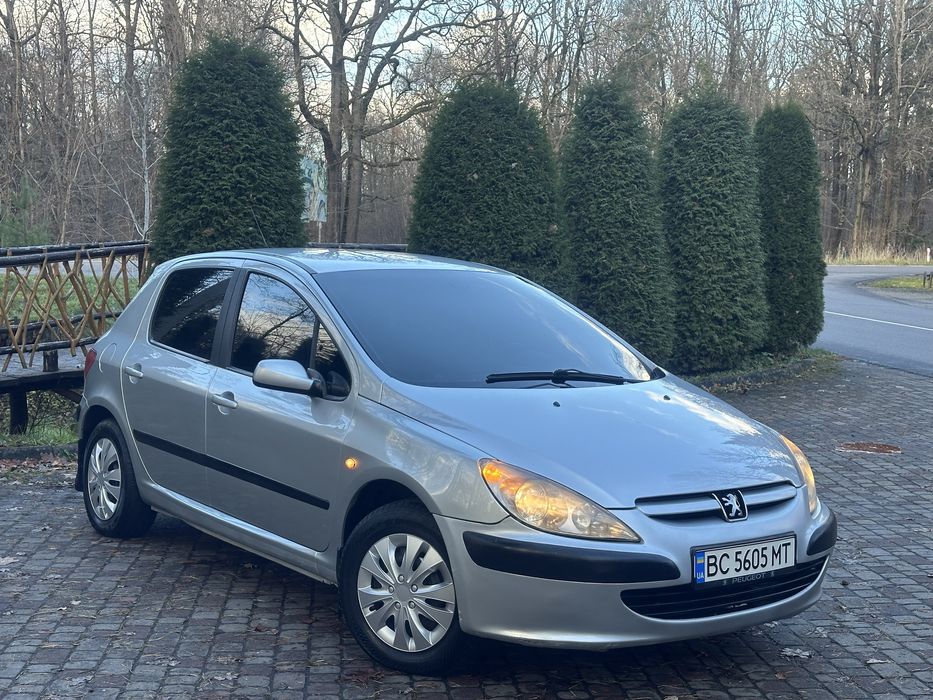 Peugeot 307 2002 року!
