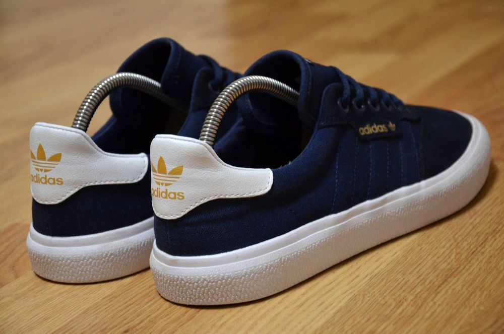 Adidas, оригінал кросівки