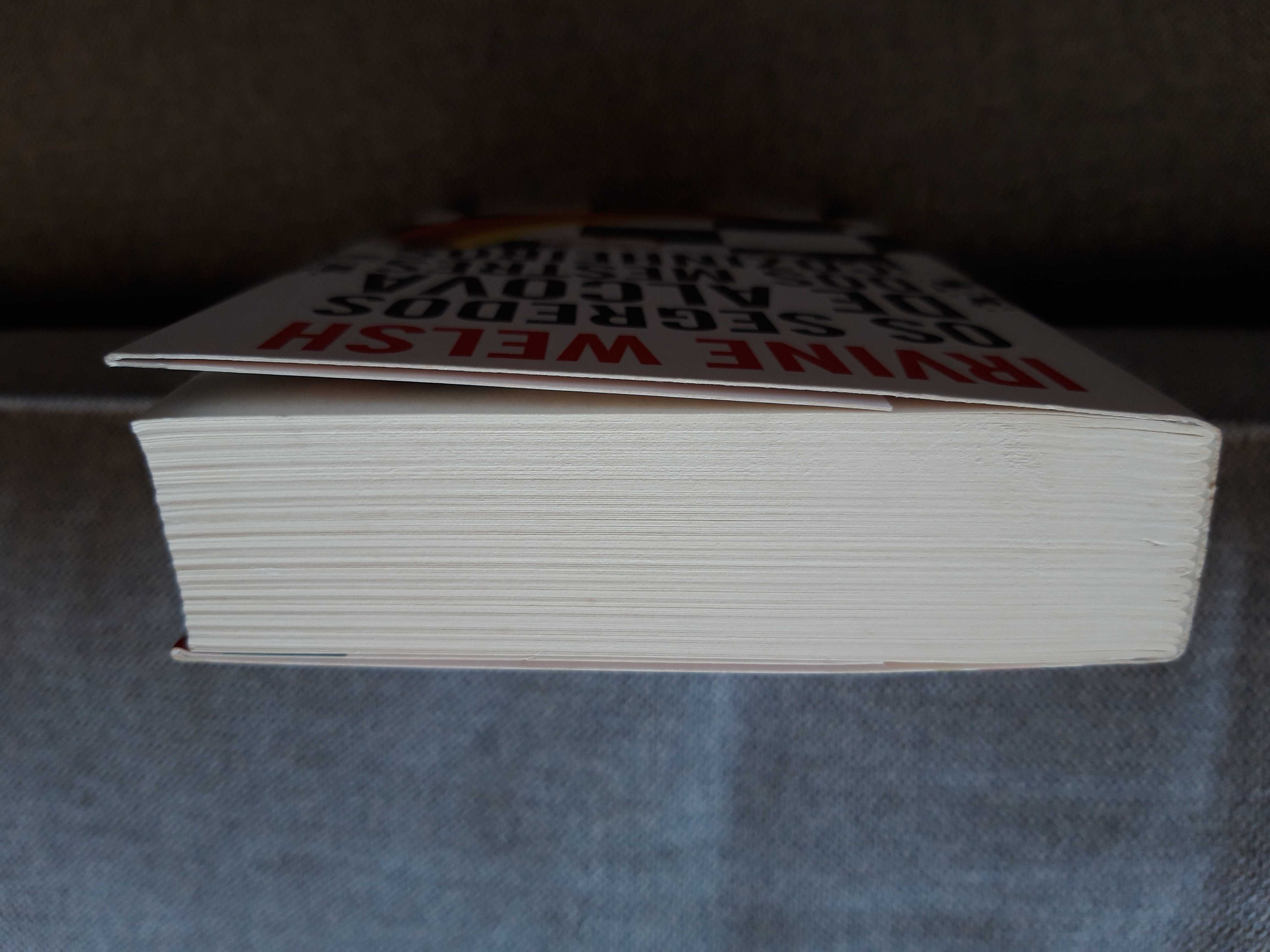 Livro "Os segredos de alcova dos mestres cozinheiros" de Irvine Welsh