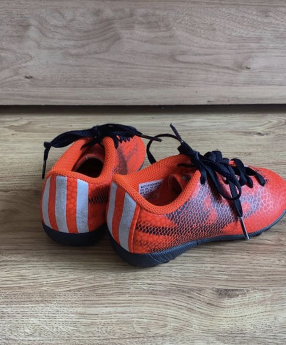 Buty sportowe, halówki ADIDAS