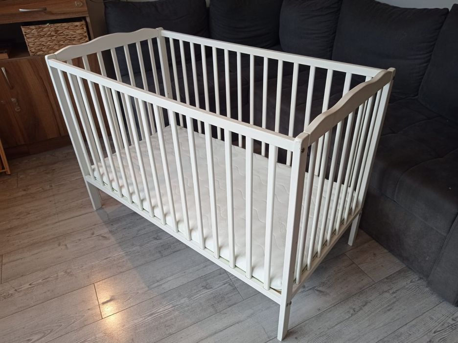 Łóżko łóżeczko dziecięce drewniane 120 x 60