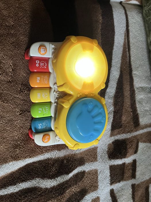 Музыкальное пианино