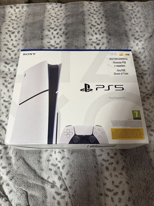 Ps5 slim z napędem nowa nigdy nie otwarta