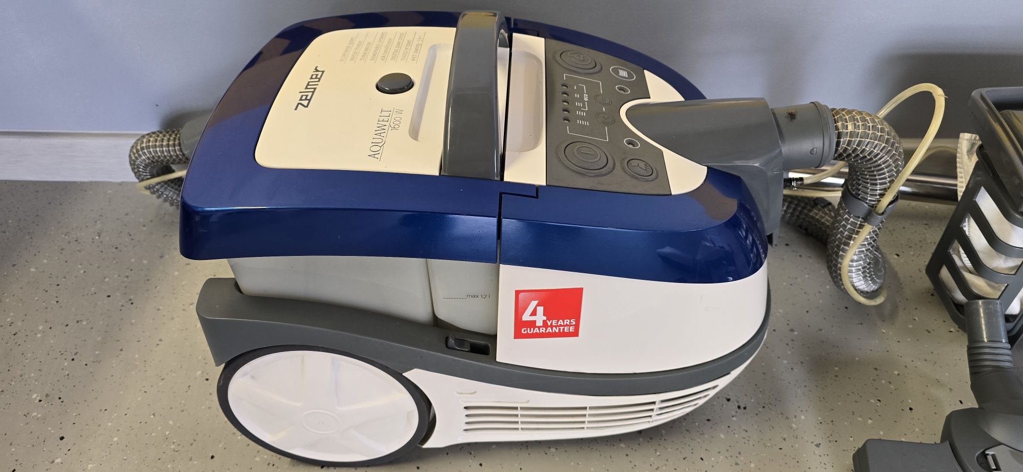 Odkurzacz piorący ZELMER AQUAWELT 1600W