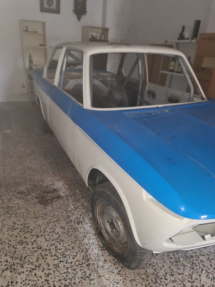 Bmw 1602 - carroceria reparada