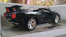 Model bburago 1:18 Lamborghini countach czarne cod 3037