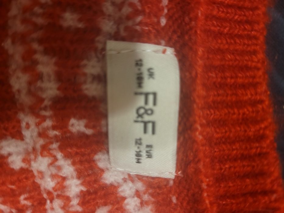 Sweterek świąteczny