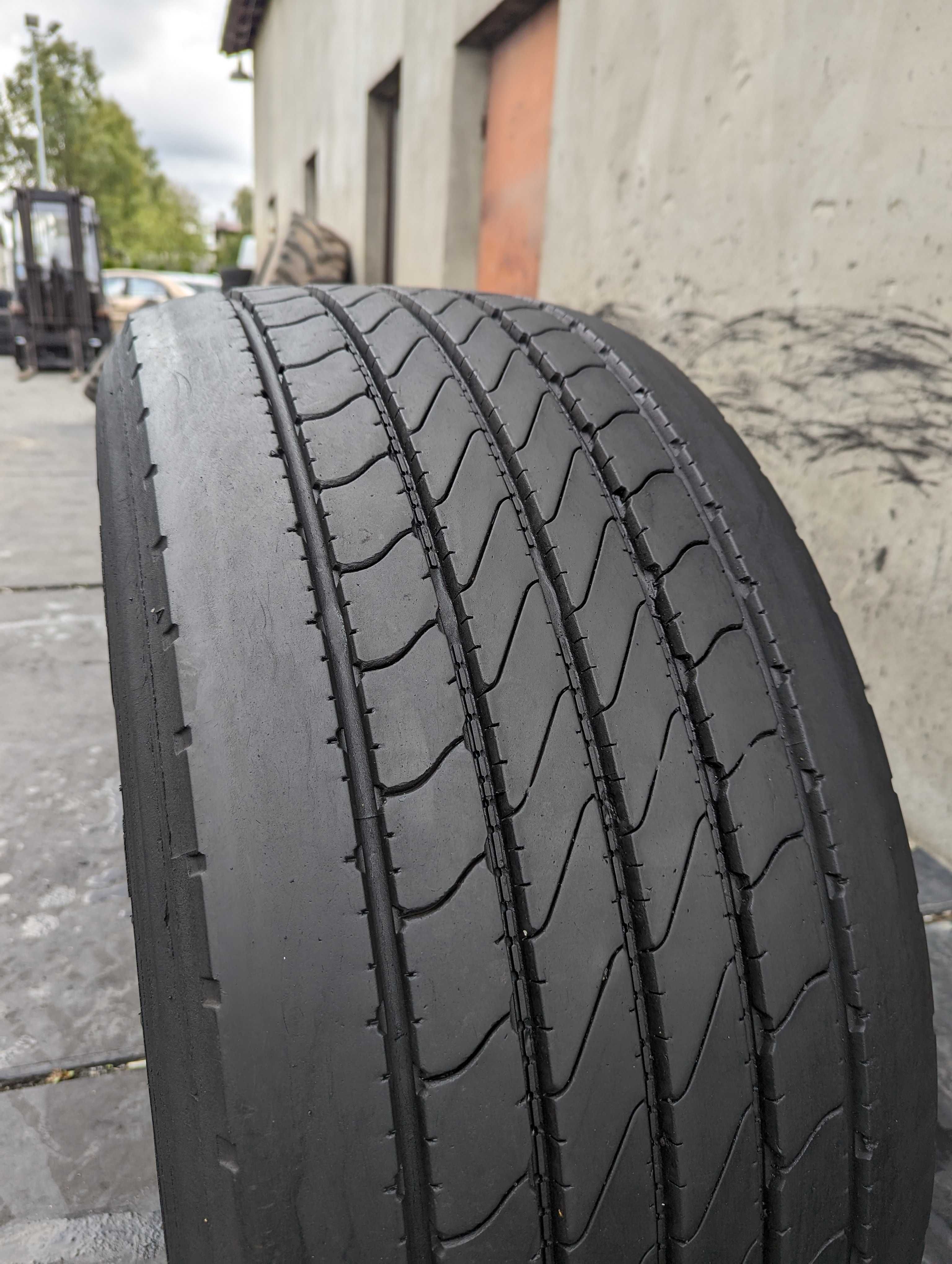 375/50R22.5 Goodyear LHS2 + HL przód