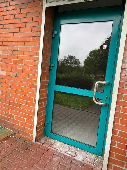 Wynajmę lokal usługowy - 45 m2 Kraków ul. Wielicka