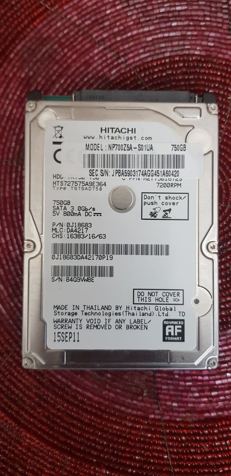 Б/У Жорсткий диск Hitachi (HGST) Travelstar HDD 750Gb 5400rpm 8MB HTS5
