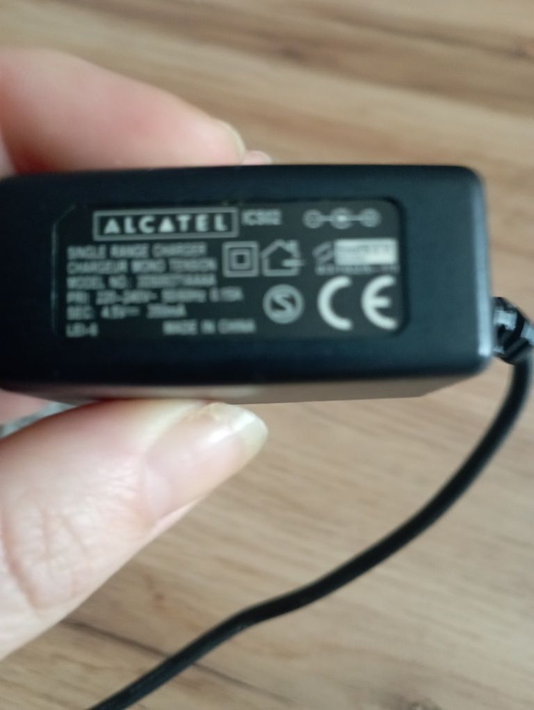 Alcatel OT 735 plus ładowarka