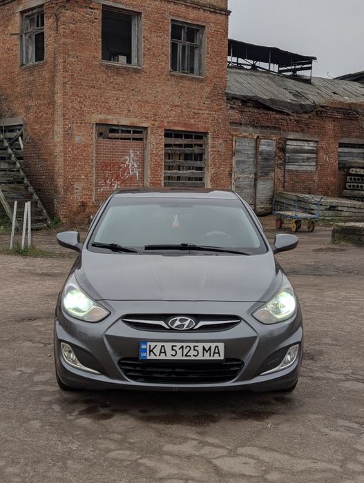 Hyundai Accent 2011 року автомат!