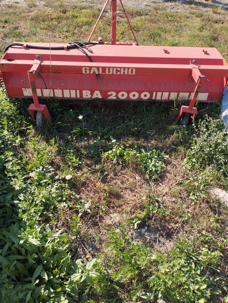 Vassoura para trator Galucho