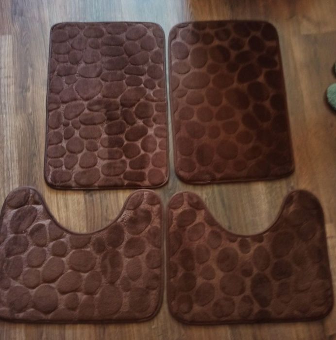 Килимок для ванної кімнати