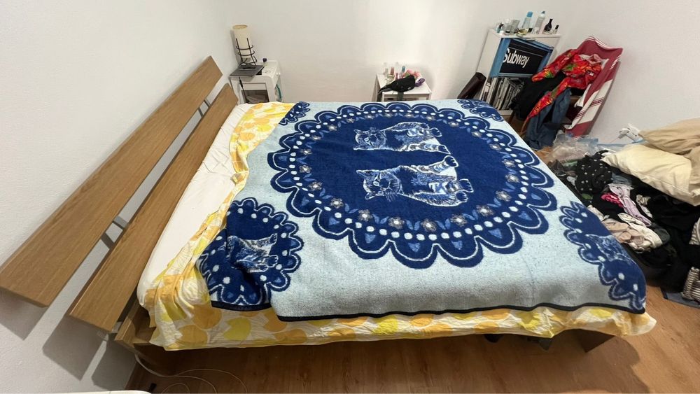 Cama de casal com colchão
