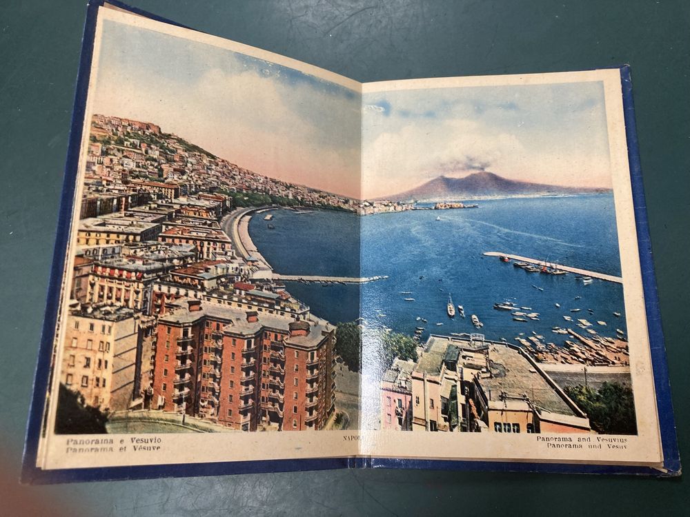 Livros com 32 fotografias, de Nápoles e de Pompeia
