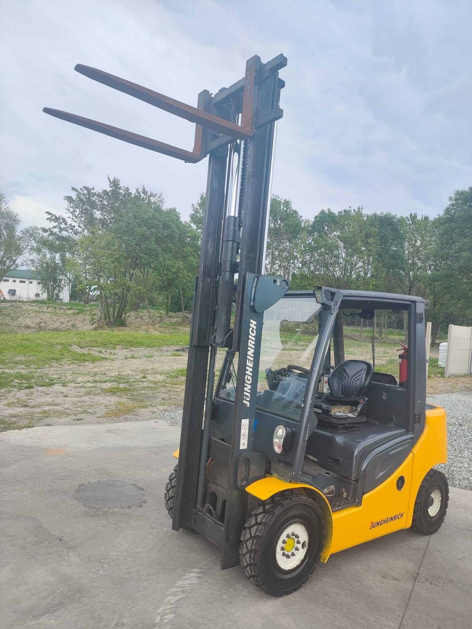 Wózek widłowy Jungheinrich 425S Hydrostatic Drive z 2011 roku